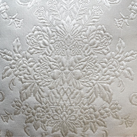 2 Biltmore Estate Accent Pillows - Picture 3 of 7